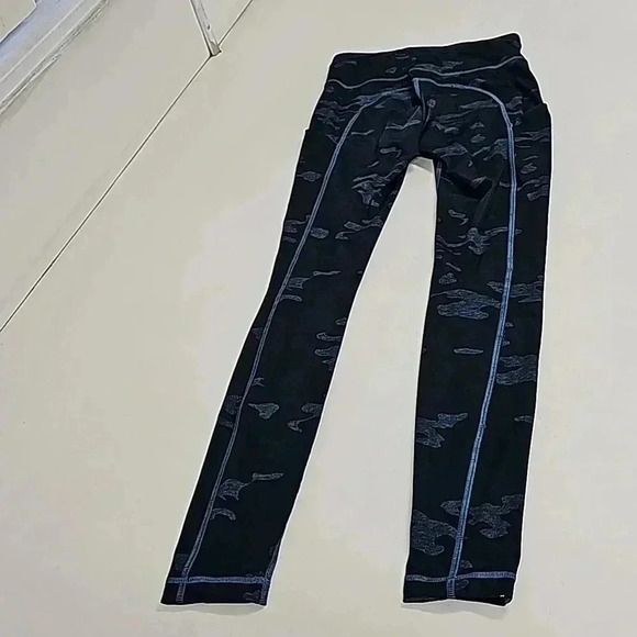 Lululemon Full length Leggings - Picture 5 of 9